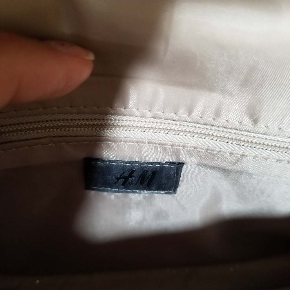 H&M Crossbody Clutch Purse Color Pink And Silver Glitters...!! - Picture 11 of 13